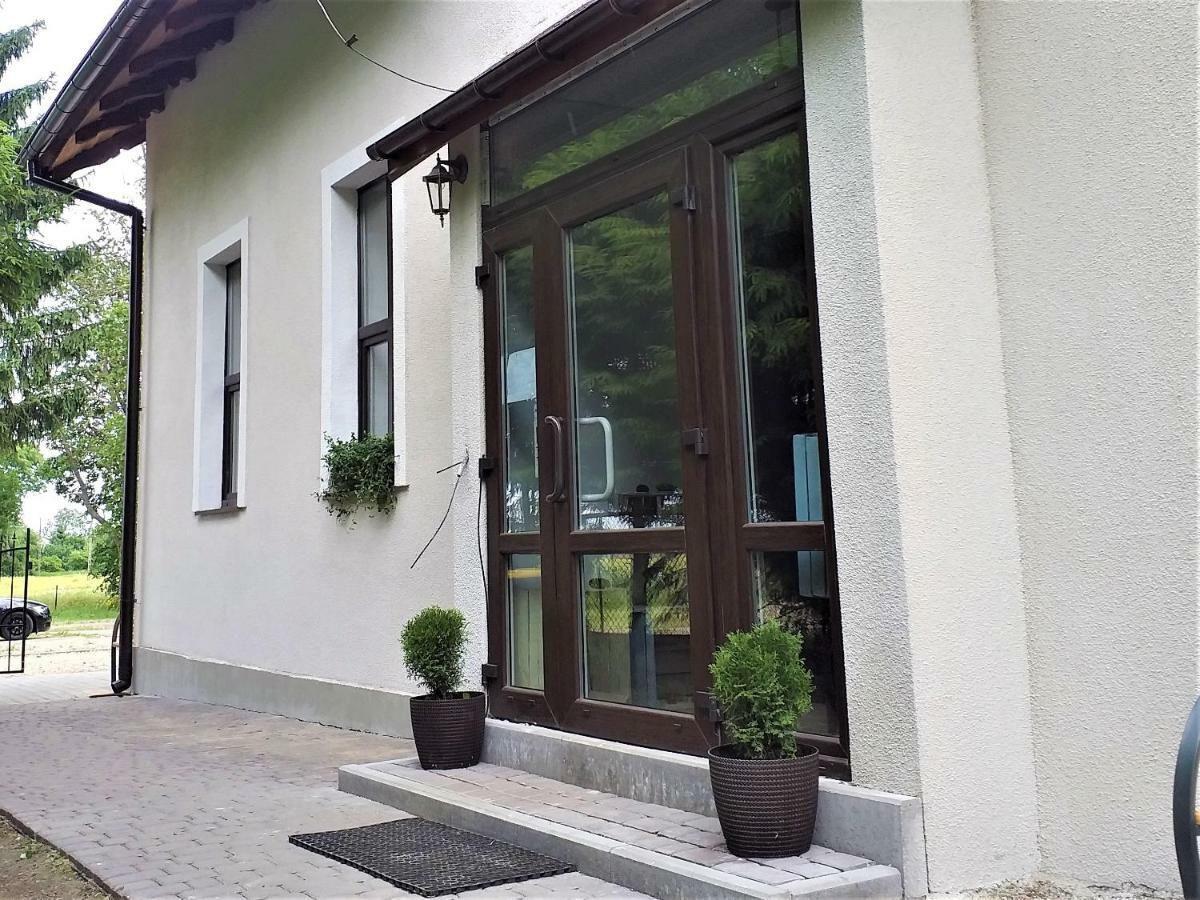Stara Szkolas7 Noclegi,Mzajezierze 8 14-330 Mazury Małdyty Kültér fotó